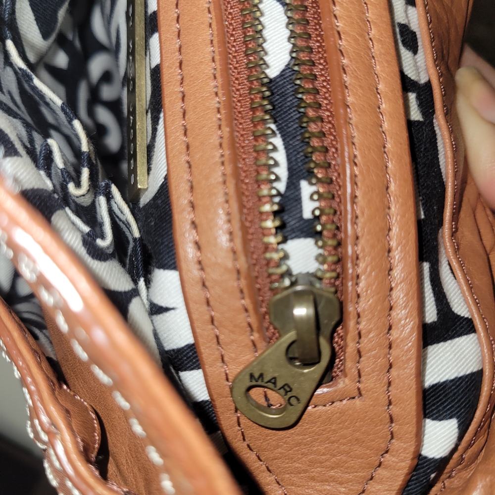 Marc Jacobs Tan Leather Bag - Picture 9 of 13